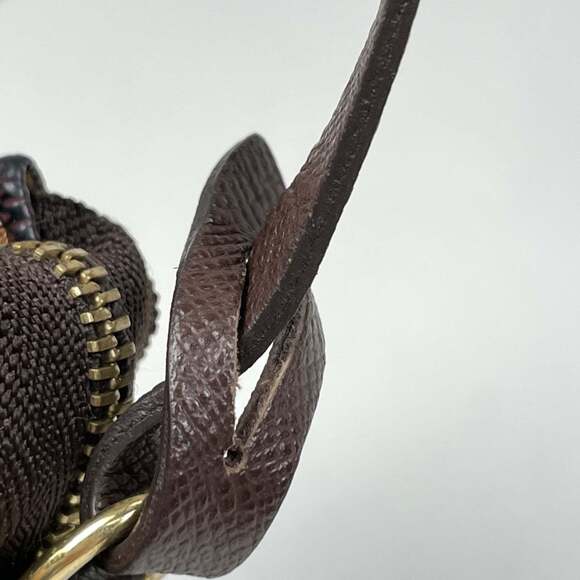 LOUIS VUITTON Brown Damier Pouch - Picture 5 of 7